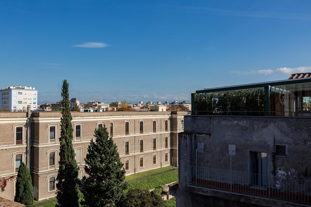 Domus Sessoriana Bed & Breakfast Rome Exterior photo