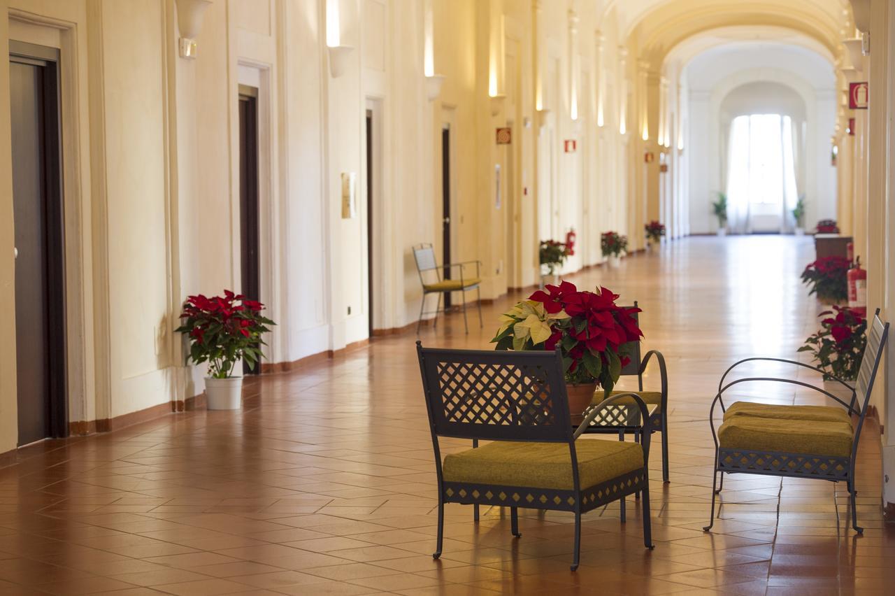 Domus Sessoriana Bed & Breakfast Rome Exterior photo