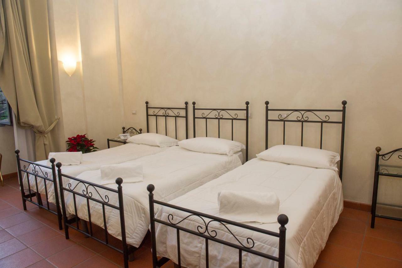 Domus Sessoriana Bed & Breakfast Rome Exterior photo