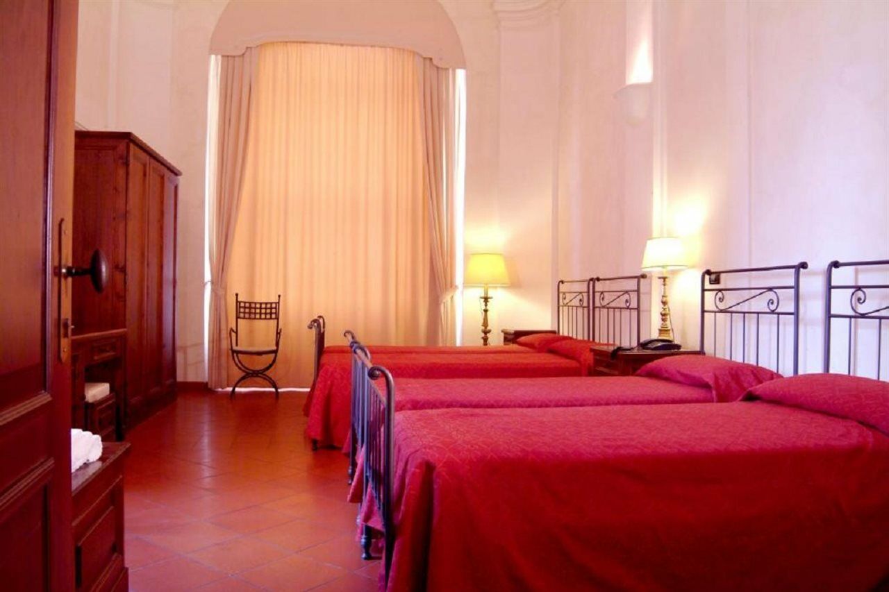 Domus Sessoriana Bed & Breakfast Rome Exterior photo